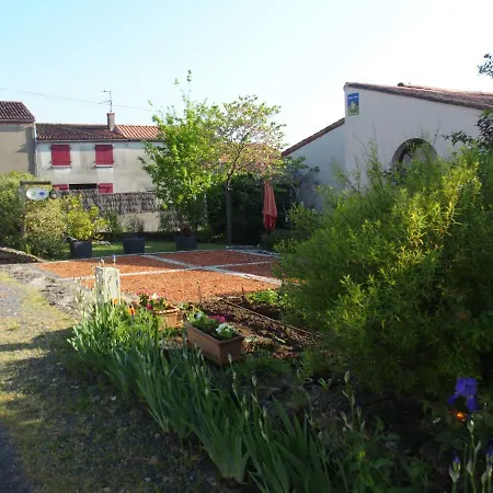 Bed & Breakfast La Sarmentille